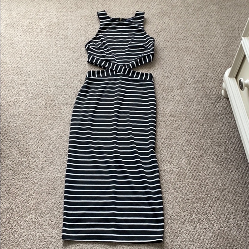Gibiu Black & White Striped Midi Dress